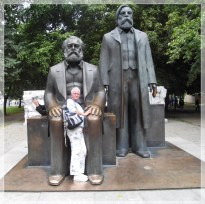 Marx, Engels und Clara